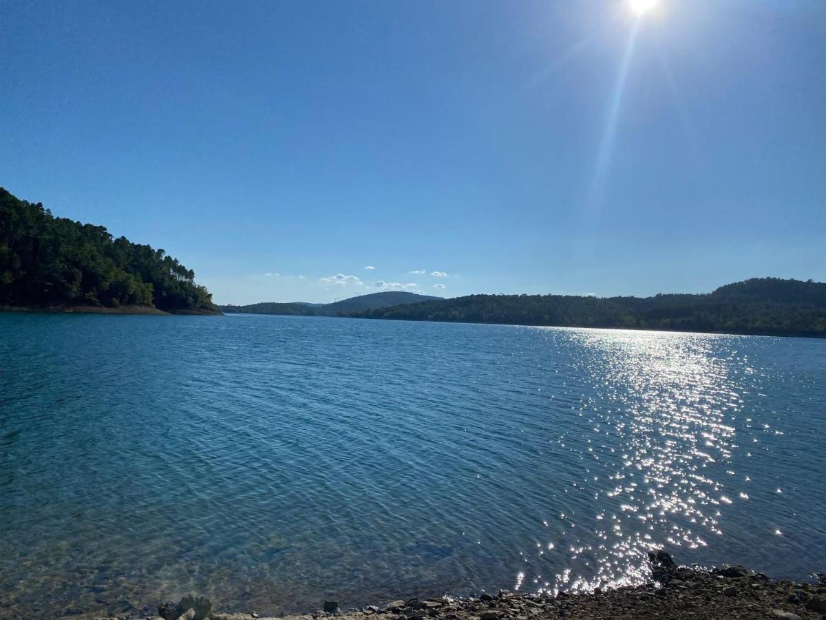 Les Lodges De Saint Cassien 2 Montauroux Luaran gambar