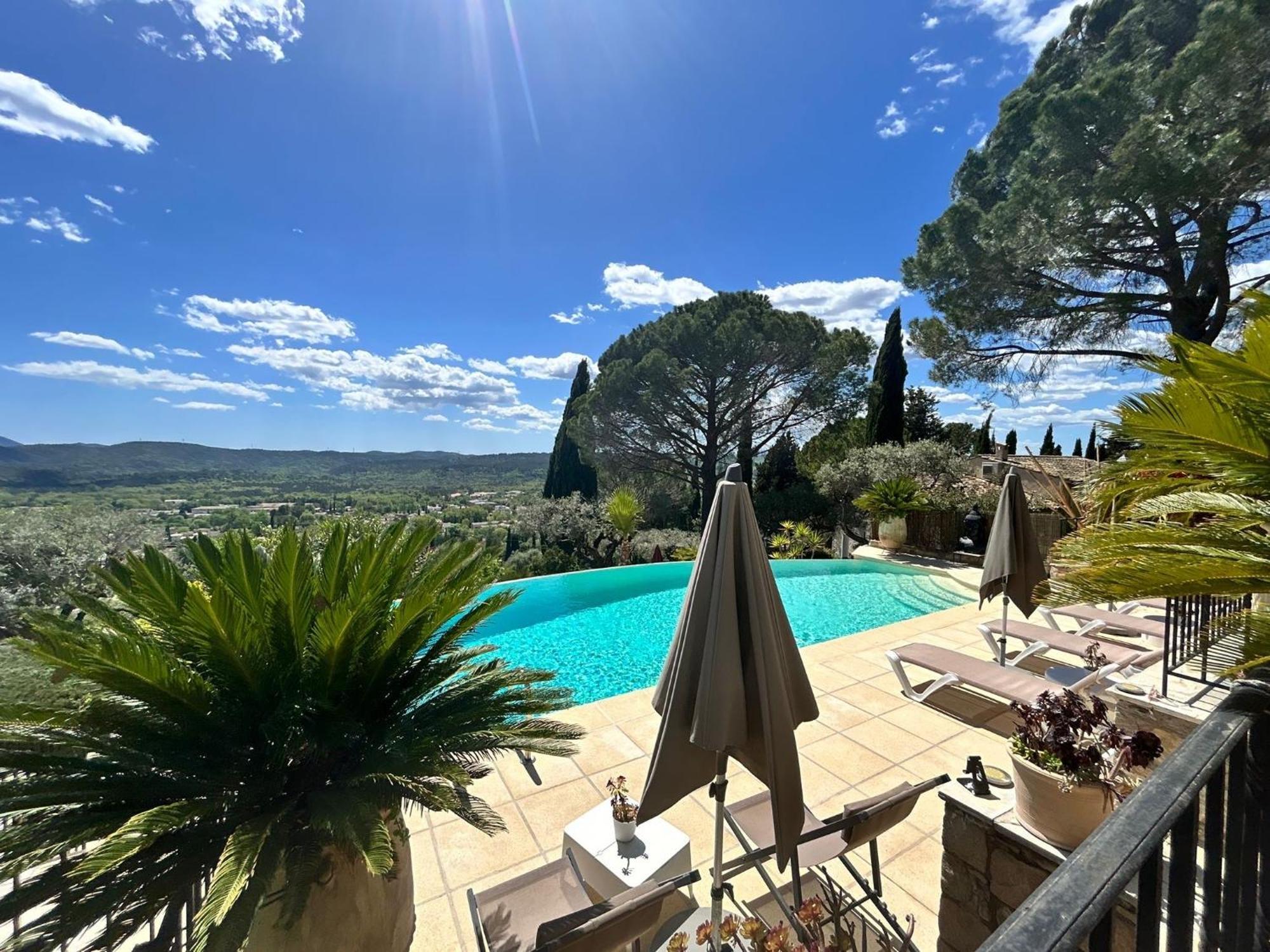 Les Lodges De Saint Cassien 2 Montauroux Luaran gambar